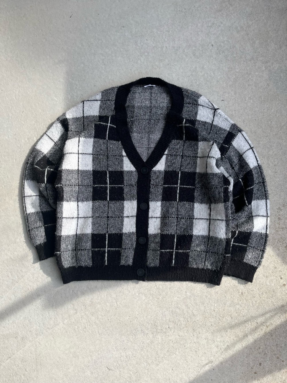 Ardene Black & White Check V-Neck Cardigan